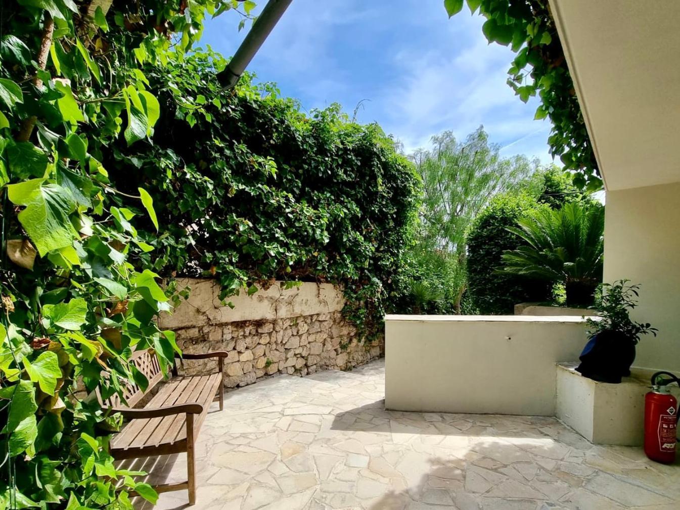 Appartement Monaco Avec Parking La Turbie