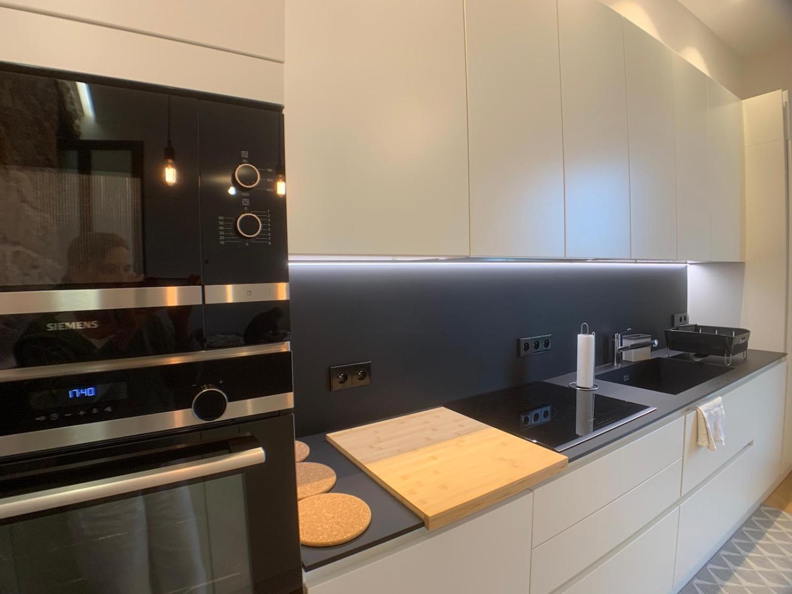Appartement Monaco Avec Parking La Turbie